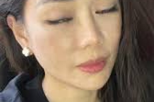 房主任的塌房一场人设露馅