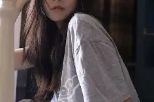 揭秘!普通人如何应对社交网络人设坍塌:真实案例、心理冲击与逆袭策略